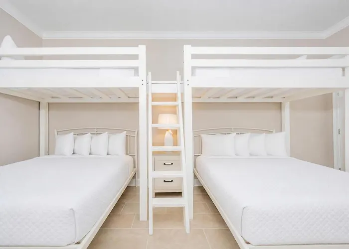 Apartment Phoenix Ii 1202